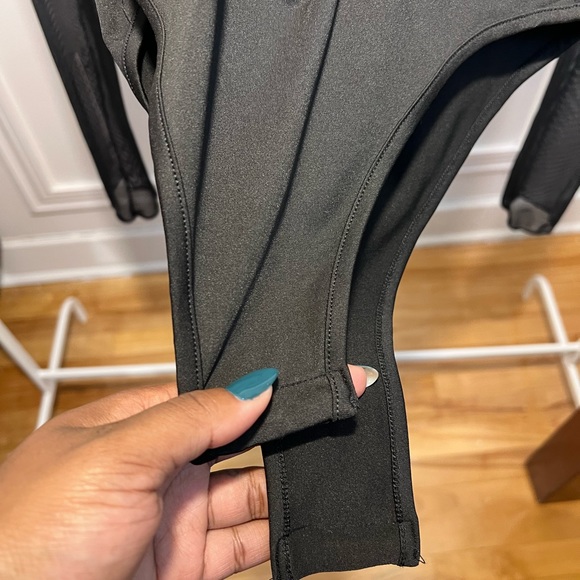 BLACK SEXY TOP // size medium 🖤 - Picture 2 of 6